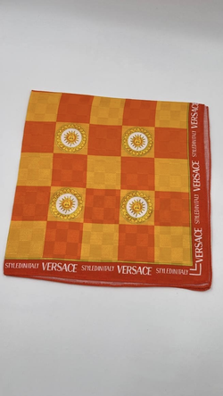 Платок оранжевый Versace