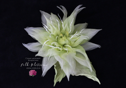 Брошь из натурального шелка - Георгин Лайм