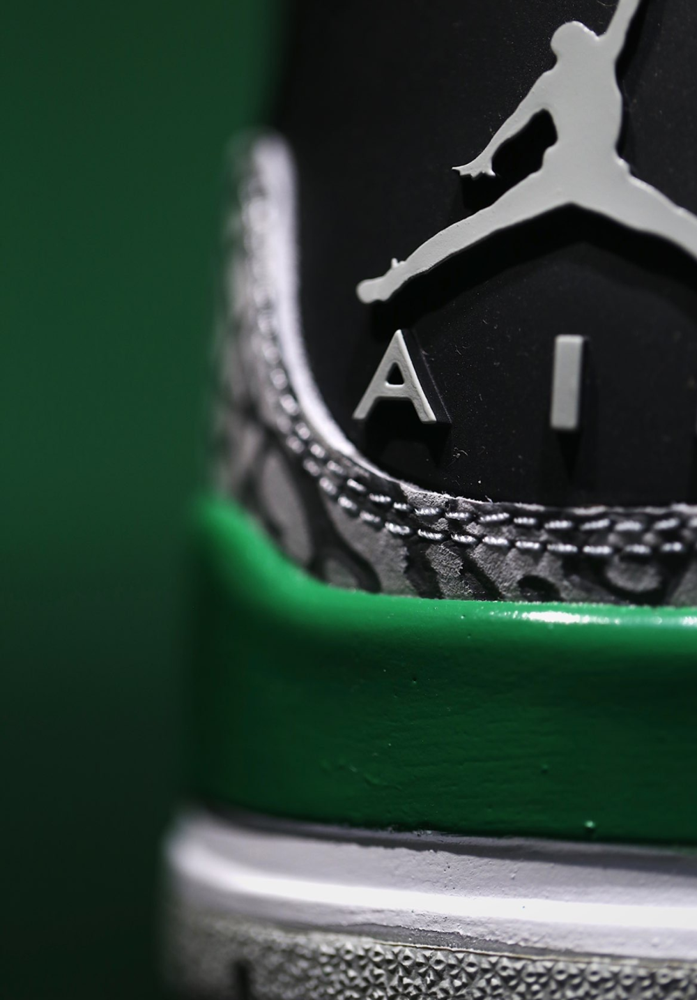 Retro 3s green sales