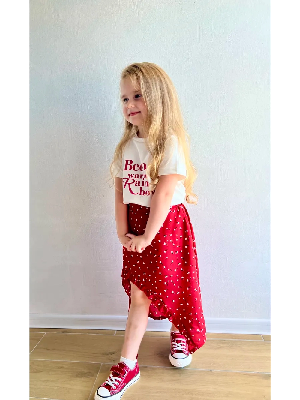 Костюм футболка с юбкой