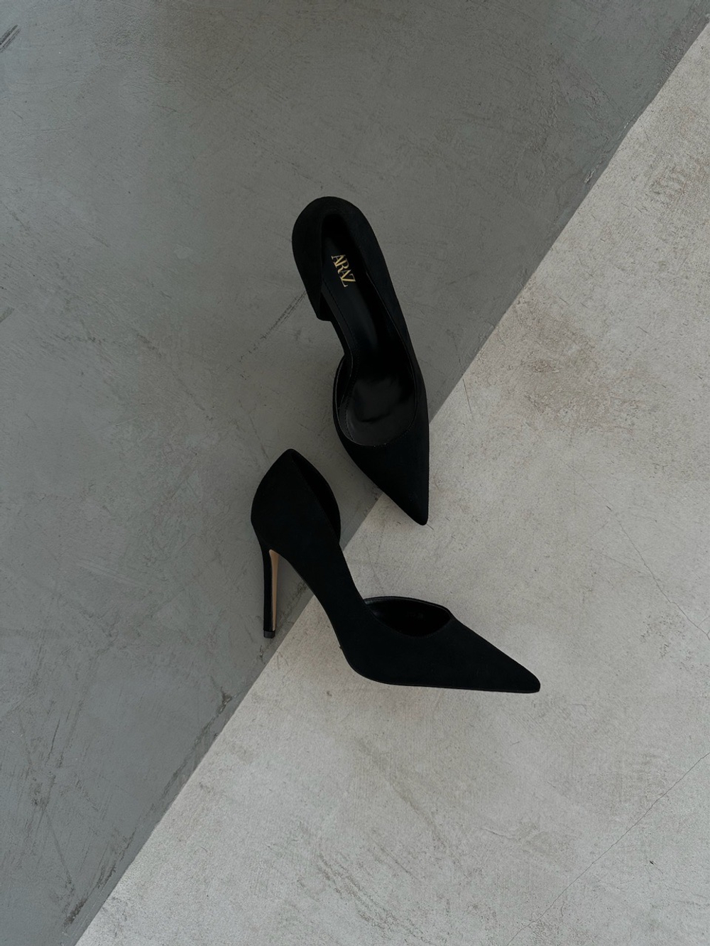 Туфли из эко замши