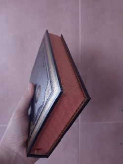 "Уинстон Черчилль" Подарочное издание в кожаном переплете с подставкой в 3 томах