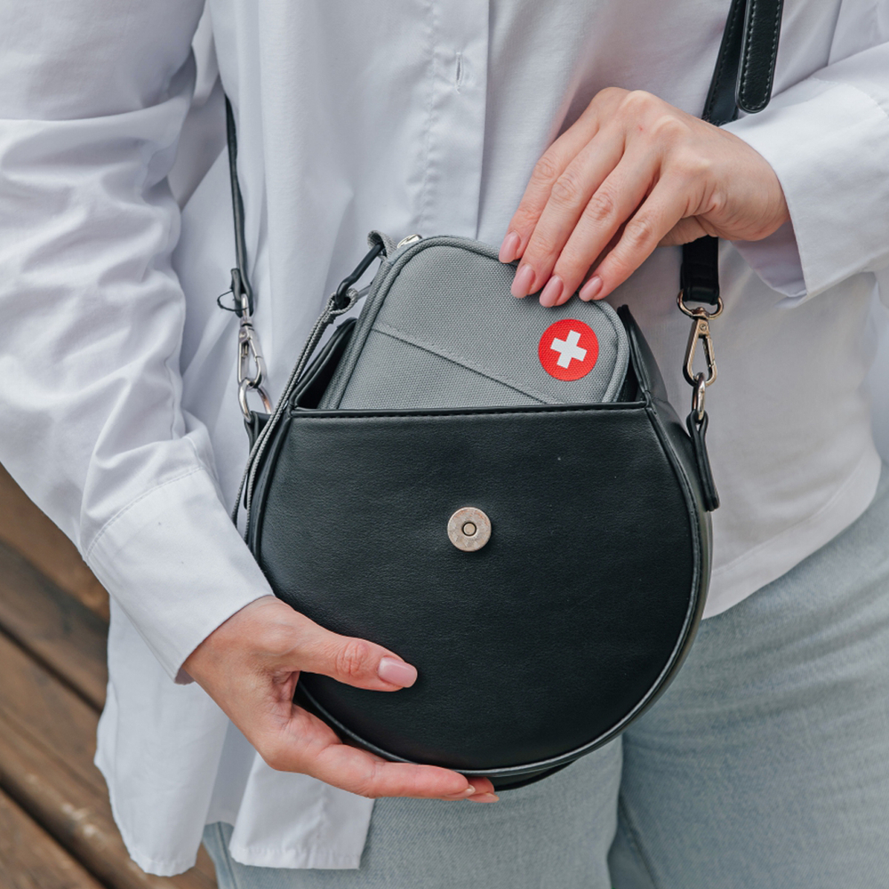 Аптечка карманная 14х11х3 (серая)