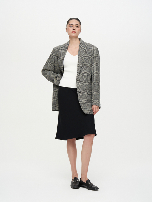 Жакет однобортный прямого силуэта