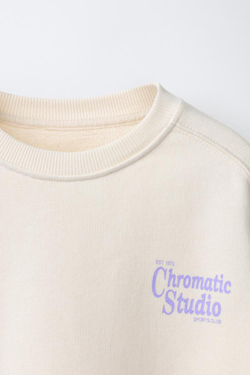 ZARA ТОЛСТОВКА С ТЕКСТОВЫМ ПРИНТОМ, ЦВЕТ ЛЬДА