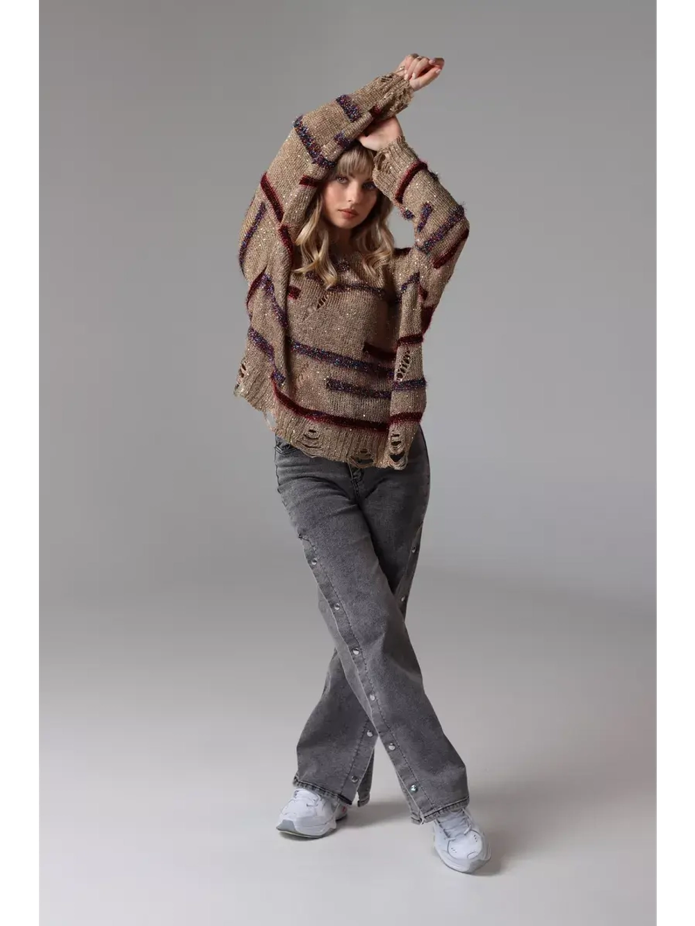 Свитер рваный паутинка