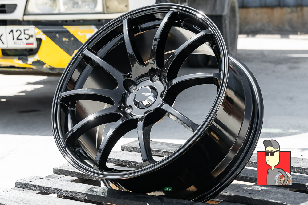 Комплект дисков Advan RS 18x8 et35 5x114.3