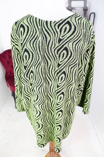 Блузка для стильного образа, визуально на 64 размер