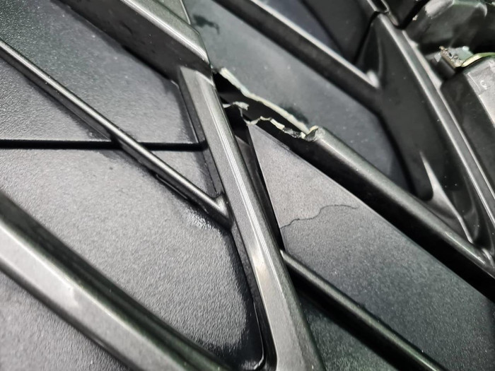 Бампер передний Lexus LM (2019-2023)