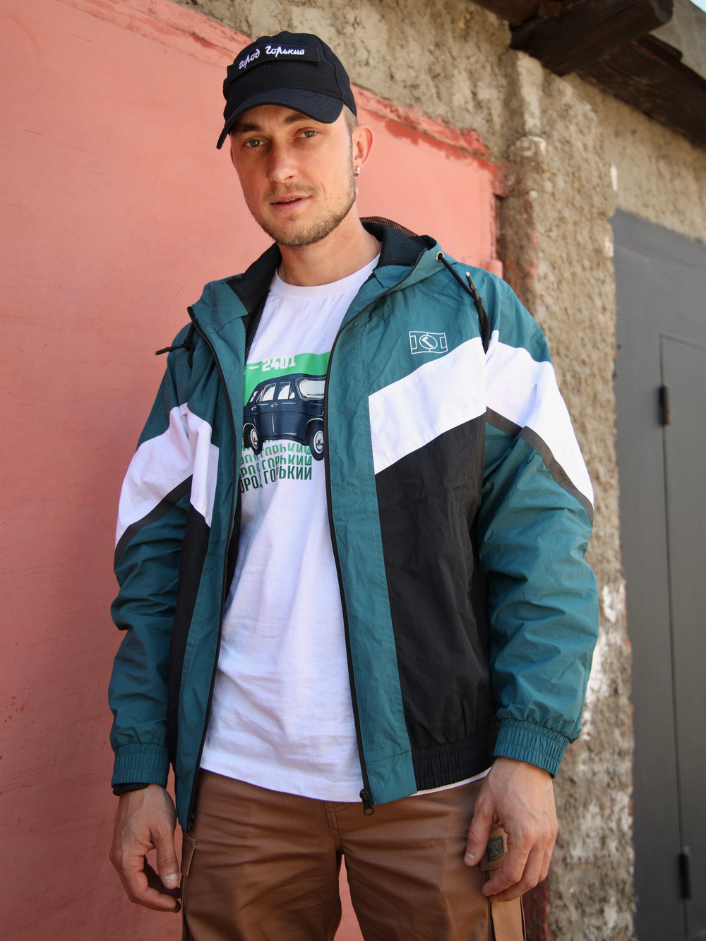 Ветровка легкая зеленая олимпийка Город Горький