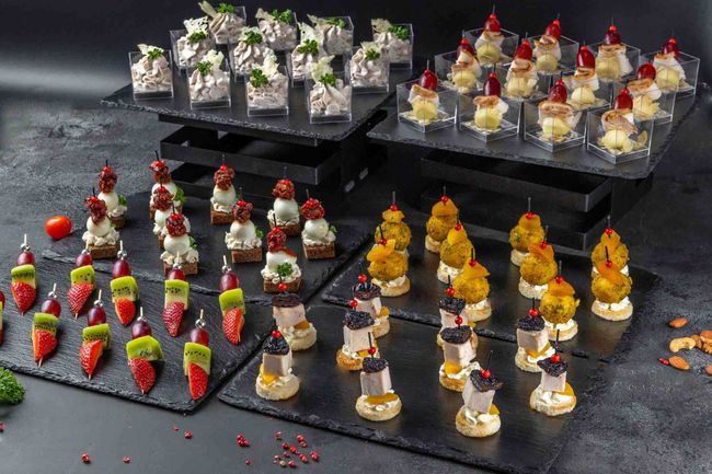 Фуршетный набор «Внушительный», 64 шт.