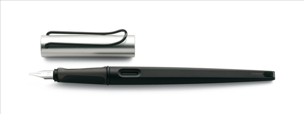 Перьевая ручка Lamy Joy 011 черно-серебристая перо 1.5 мм (4029991)