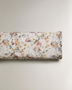 ZARA HOME НАВОЛОЧКА ИЗ САТИНА С ЦВЕТОЧНЫМ ПРИНТОМ, ЖЕЛТОВАТО-БЕЛЫЙ