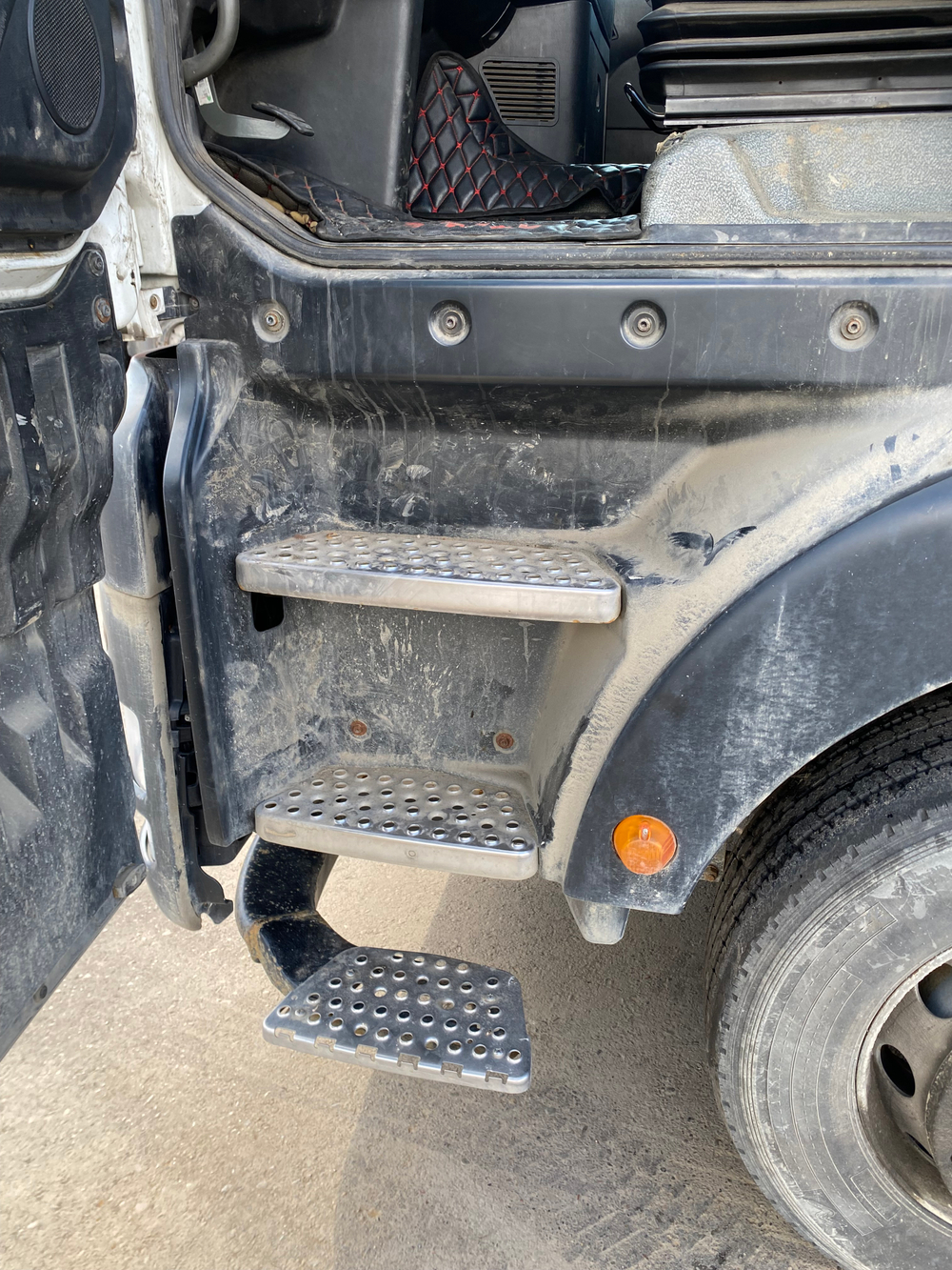 SITRAK C7H 6x4 Седельный тягач ZZ4256V364HE (Дизельный, 12,4 л, 540 л.с., МТ)