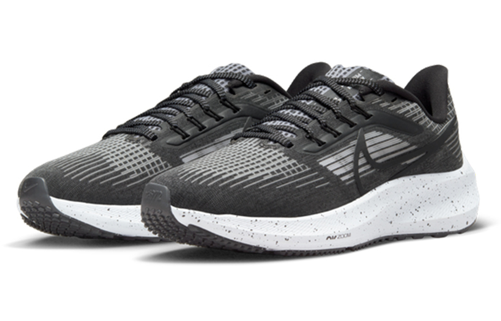 Кроссовки Nike Zoom 2K