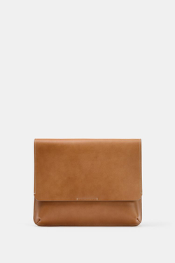 ZARA КОЖАНЫЙ ЧЕХОЛ ДЛЯ IPAD, КОРИЧНЕВЫЙ