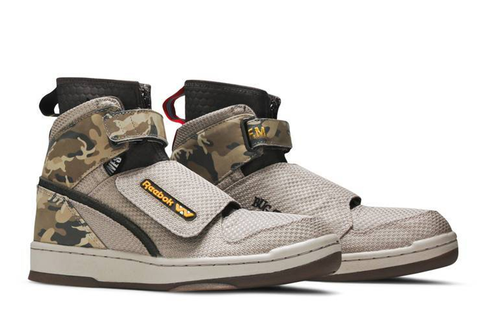 Reebok Alien Stomper U.S.C.M. Hyper Sneakers