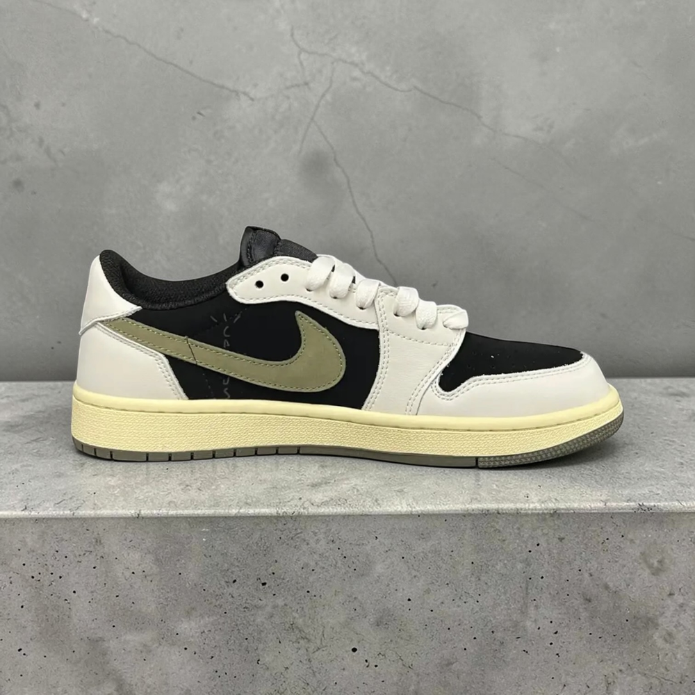 Nike Air Jordan 1 Low x Travis Scott • Olive