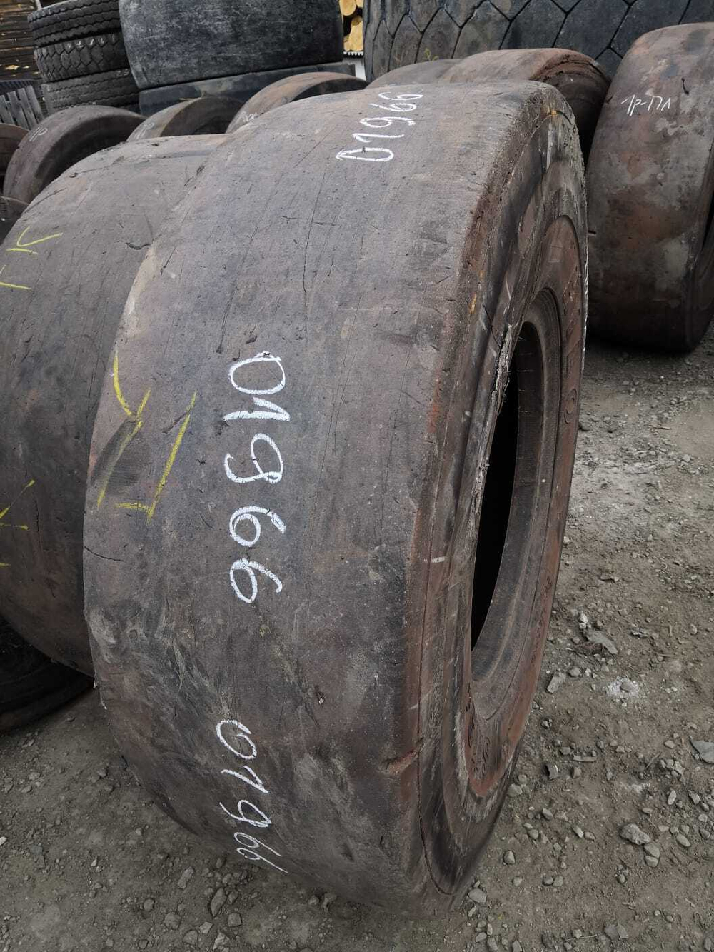 17.5R25 HILO SMS+ шина б/у