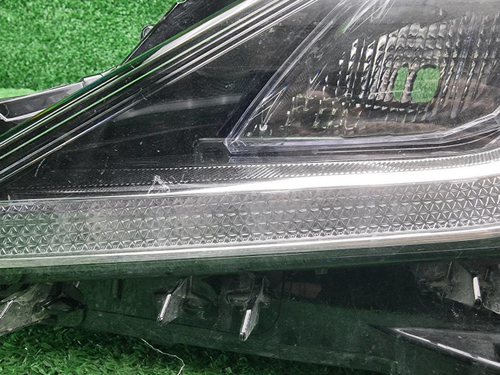 Битая Фара левая Toyota Camry xv70 (2017-н.в.) LED