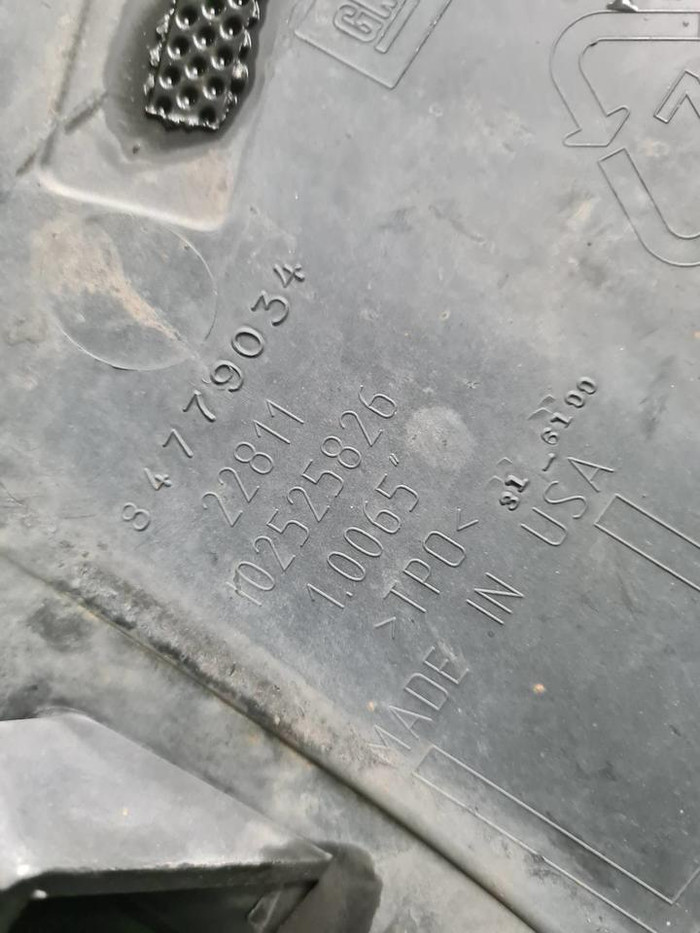 Бампер передний Chevrolet Tahoe 5 (2020-н.в.)