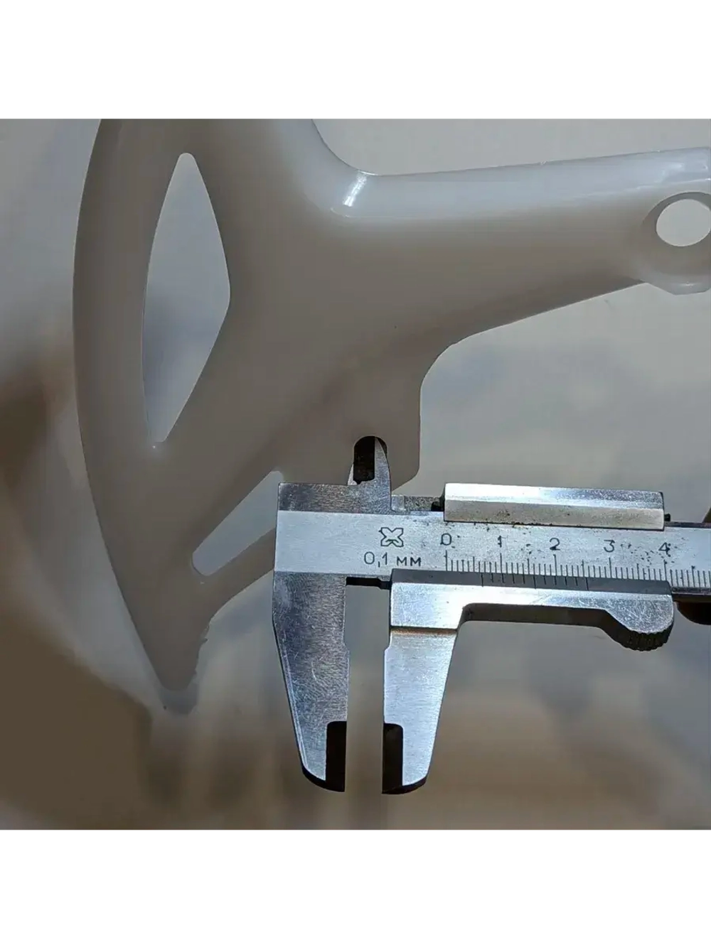 Защита заднего тормозного диска