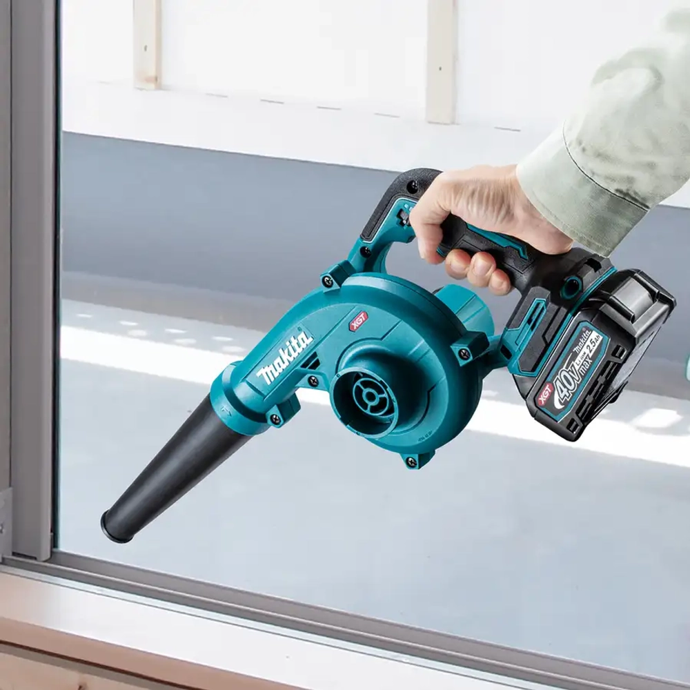 Аккумуляторная воздуходувка Makita UB002GZ01
