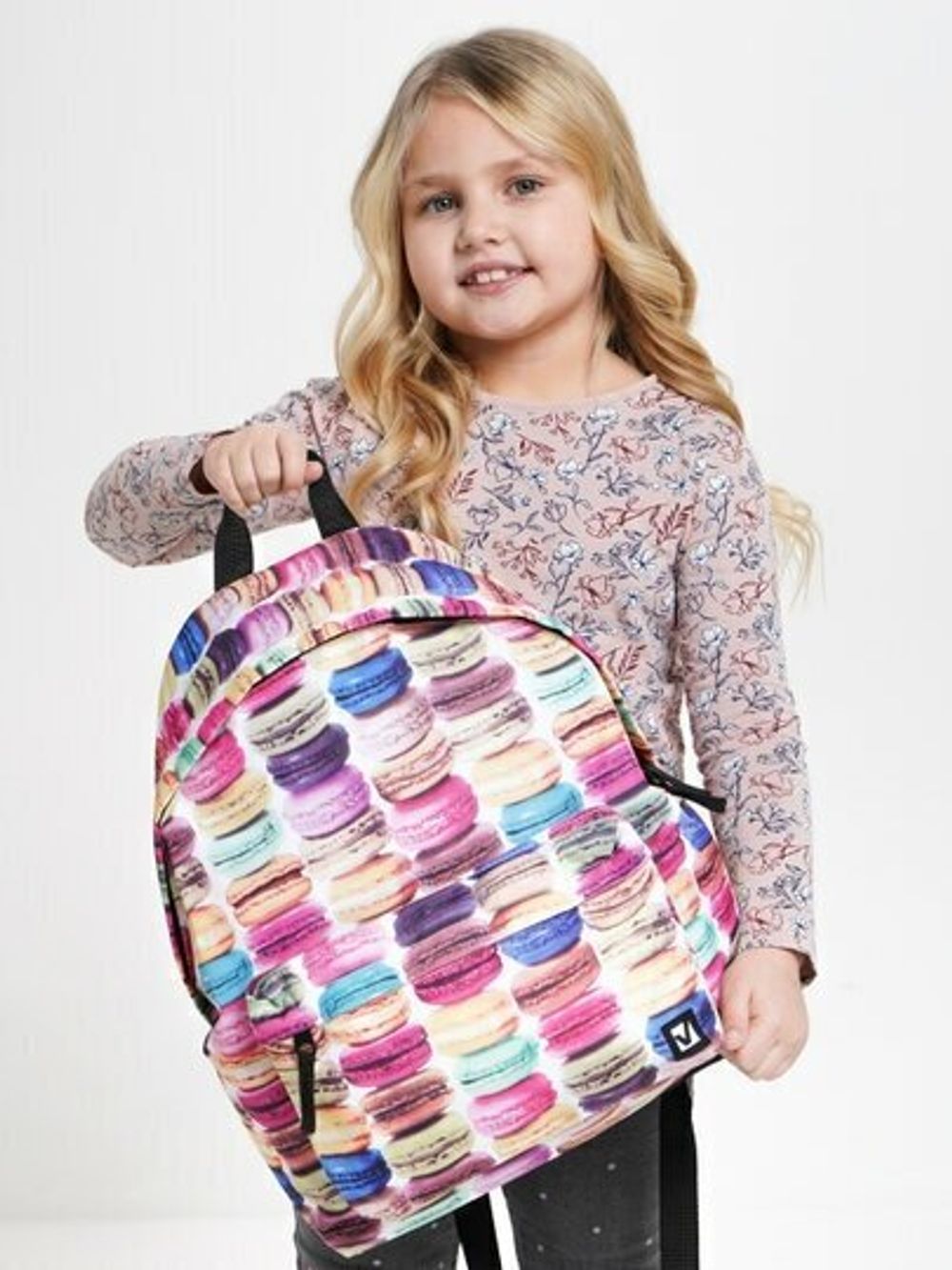 Рюкзак BRAUBERG, универсальный, сити-формат, разноцветный, Сладости, 20 литров, 41х32х14 см, 225370