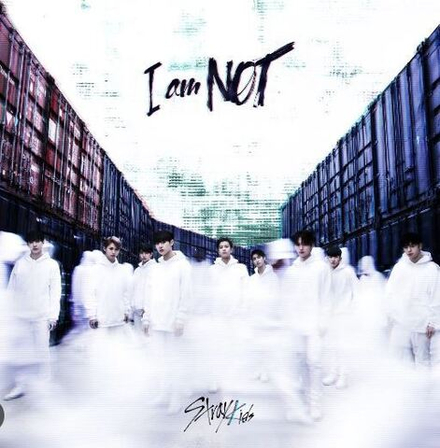 Музыкальный альбом Stray Kids - I am NOT