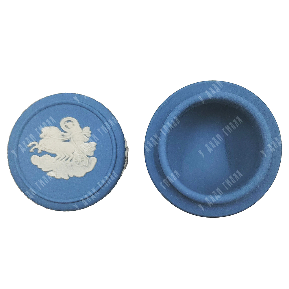 Шкатулка-таблетница. Яшмовый бисквитный фарфор, ручная работа. Wedgwood (Веджвуд), Англия, 1979