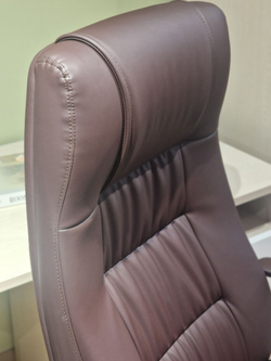 Кресло офисное 2367 685122 brown color LEATHER