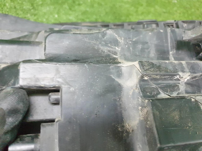 Битая Фара левая Mercedes GLA x156 (2017-2020) LED