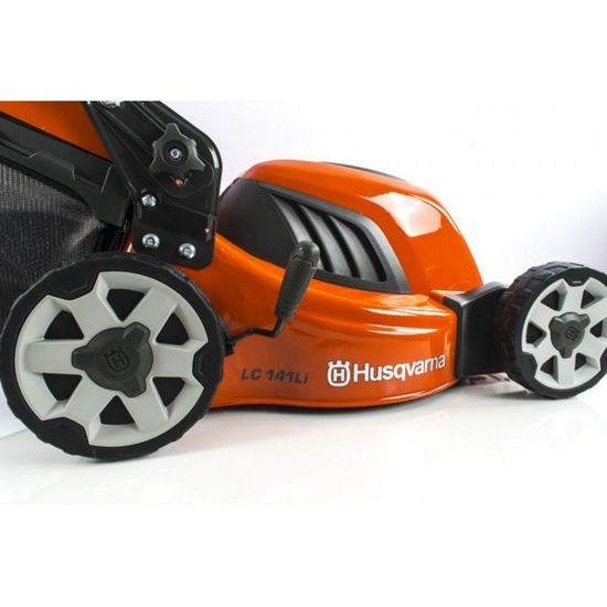 Газонокосилка аккумуляторная "HUSQVARNA" LC141LI