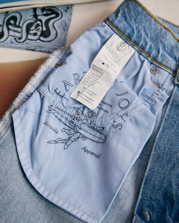 Джинсы 2355 Slim Straight женские light blue - фото 10