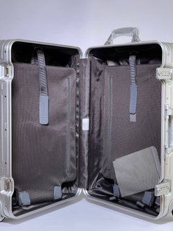 Чемодан Rimowa
