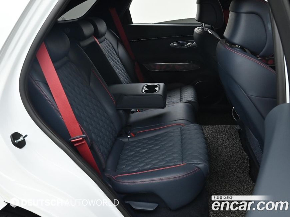 Genesis GV70 2.5T Бензин AWD (08.2021)