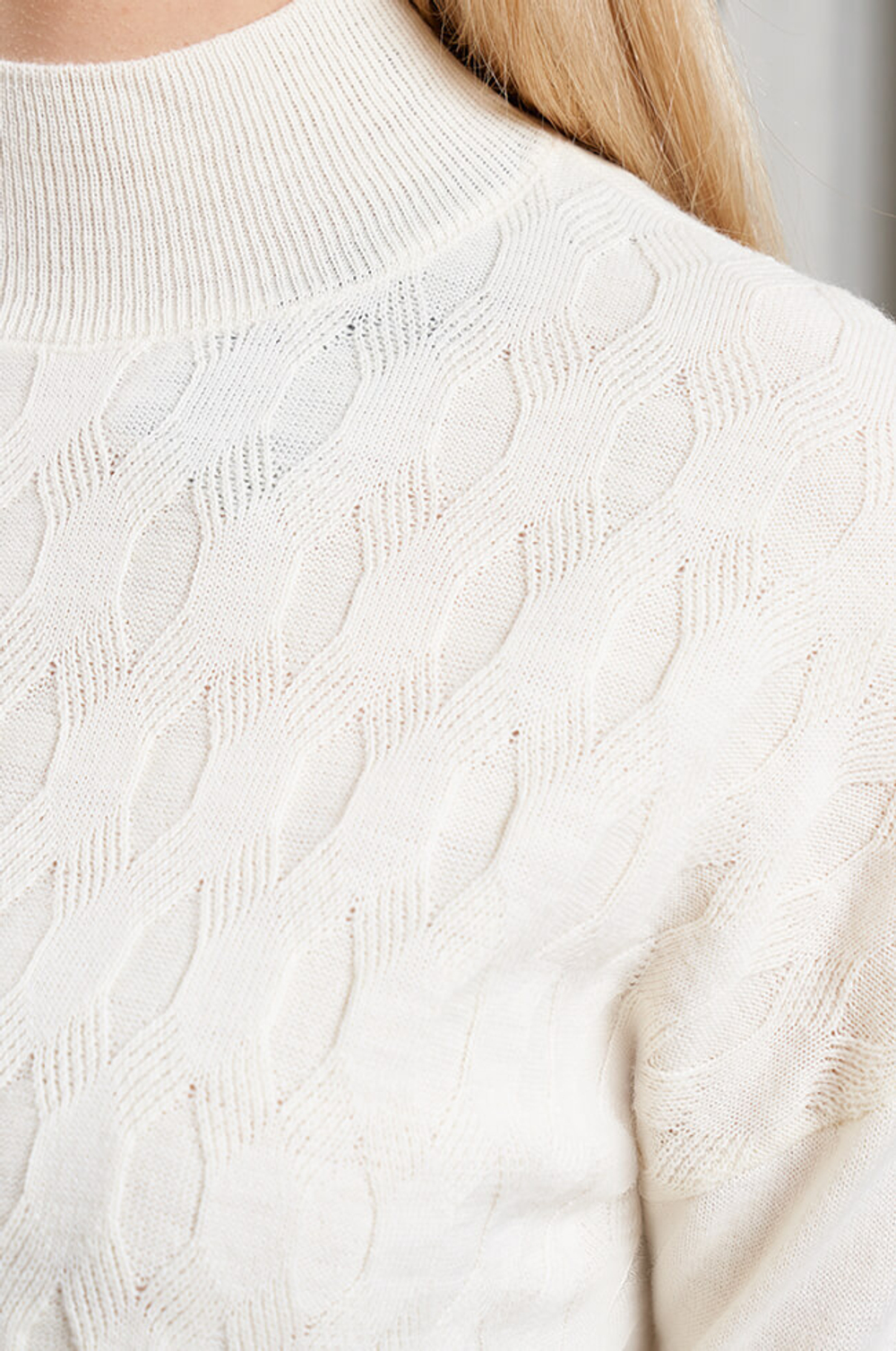 22899 Джемпер женский (молочный)