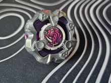 Волчок Rhino Horn 5-80Q BX31.06 от Takara Tomy