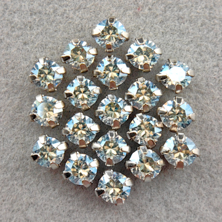 Swarovski 1088 XIRIUS Chaton в оправах, Crystal Moonlight/Platinum