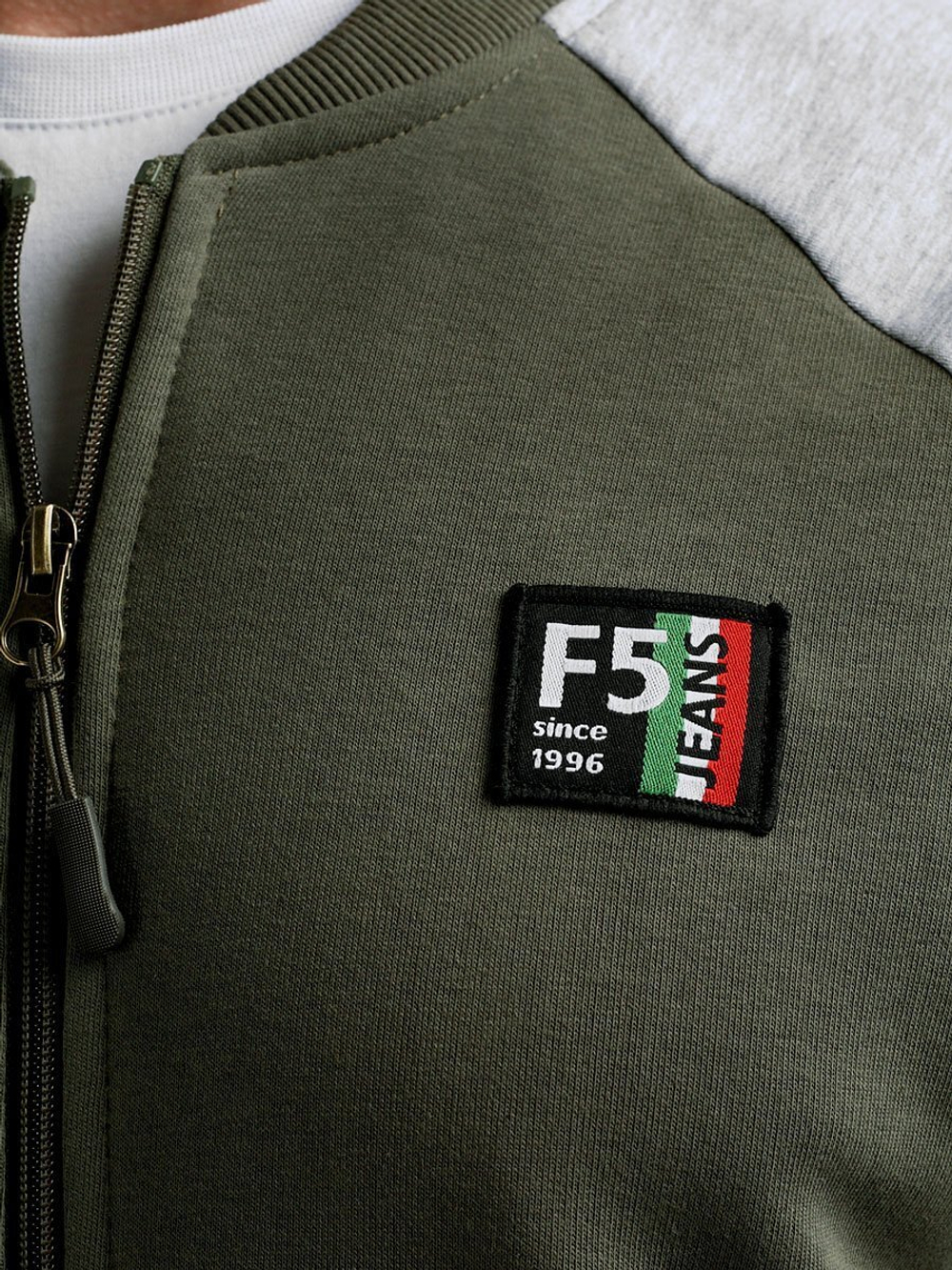 МУЖСКАЯ ТОЛСТОВКА F5