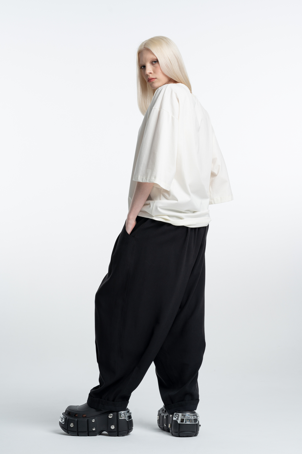 Футболка oversize из легкого трикотажа