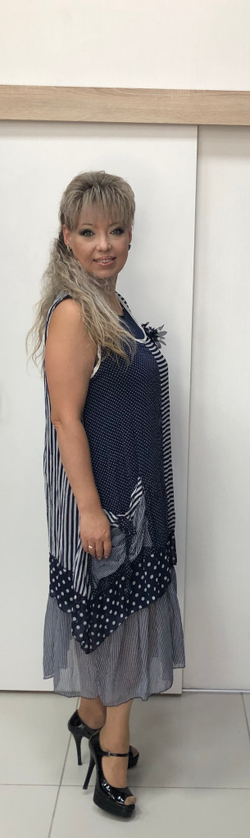 Летнее комбинированное платье-двойка с сине-белым принтом