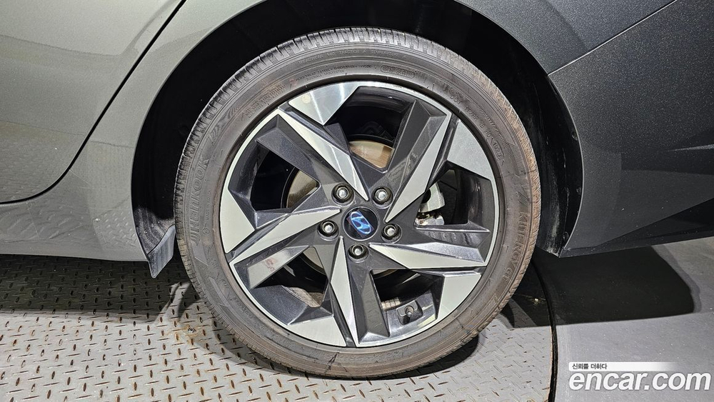 Hyundai Avante (CN7) 1.6 (05.2020)