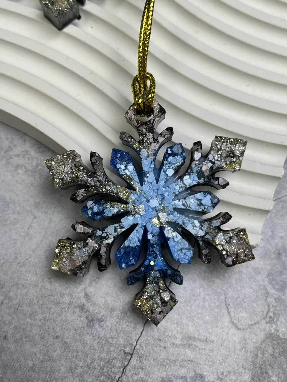 Набор новогодних елочных игрушек Снежинки 2 шт