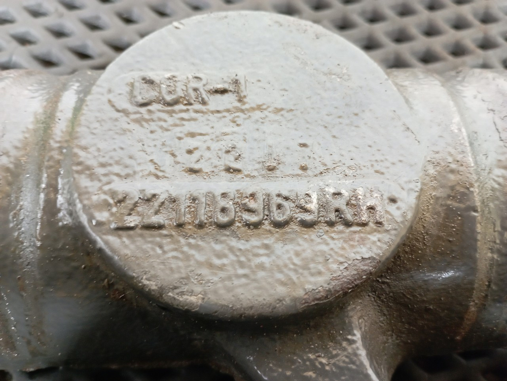 Кронштейн амортизатора переднего правый