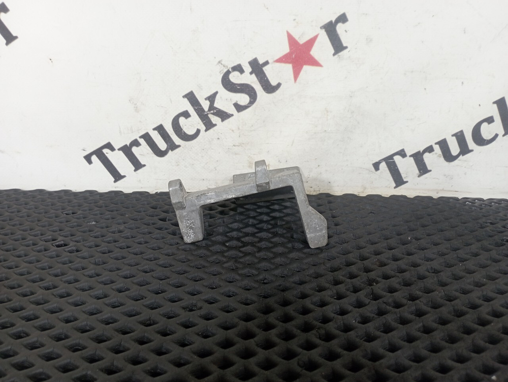 Кронштейн кабины