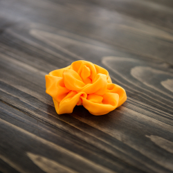 брошь с цветком