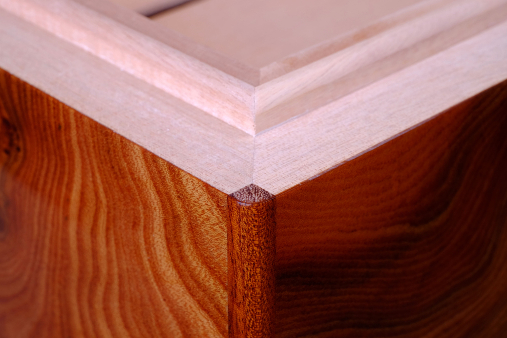 Хьюмидор Gentili Natura Morta на 200 сигар (инкрустация "Натюрморт")