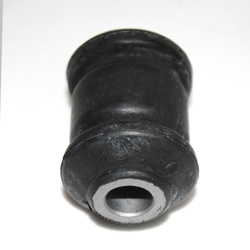 Сайлентблок переднего рычага передний 2 штуки 180407182 VW Polo/Golf