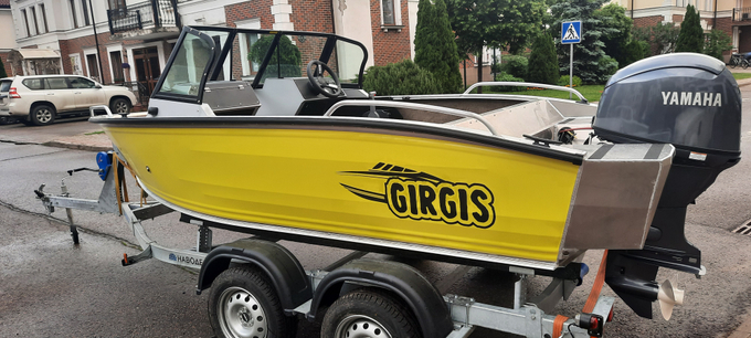 Готовый комплект: лодка Гиргис 440 ФИШ + мотор Yamaha F50LETL. Новый.